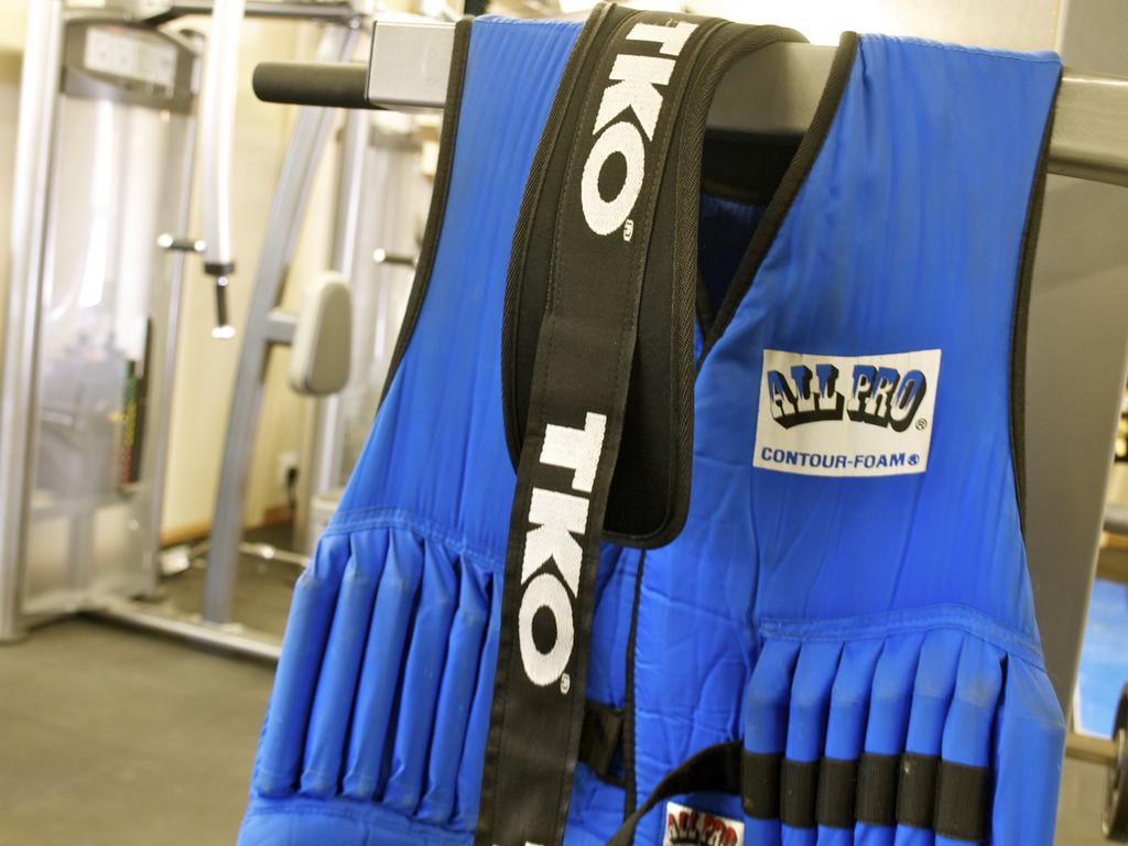 Ypc Fitness & Accomodations Invermere Zimmer foto
